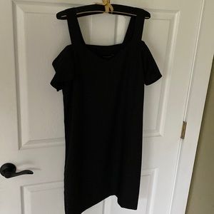 Banana Republic Factory NWT size 4 Black dress